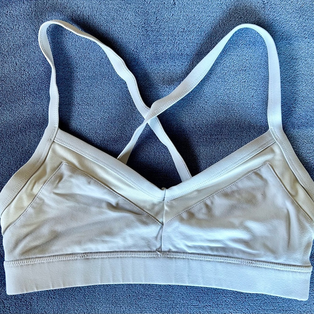 Alo crisscross back sports bra